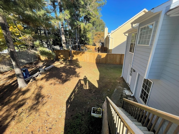 Property grounds - Amazing house with 5 bedrooms 3 full bathrooms. (Duluth)