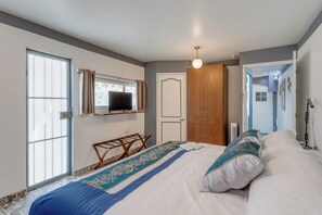 Habitación doble de lujo, baño privado (8) | Ropa de cama de alta calidad, edredón y minibar 