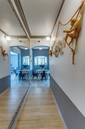 Hallway - CONDESA HOUSE (Mexico City)