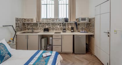 CONDESA HOUSE