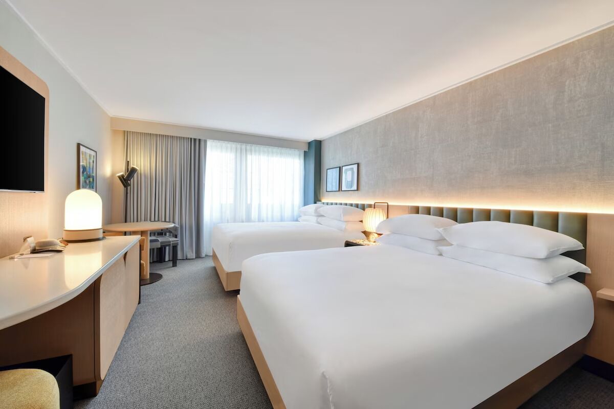 2 Units | Hotel w/ 2 Queen Beds Close to Time Square | Dining Option