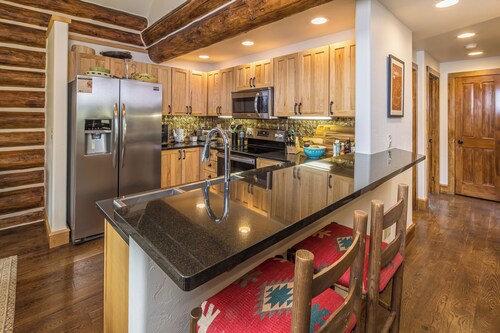 Big Sky Vacation Rentals: PR Red Cloud 10