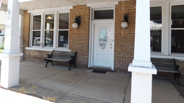 Unclassified image, 1 of 15, button - Ireland Hotel (Murfreesboro)