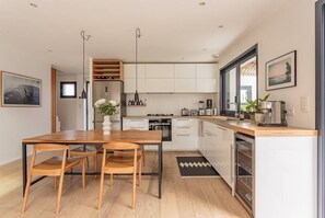 Kühlschrank, Ofen, Geschirrspüler, Toaster