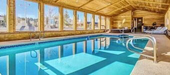 Autumn Dream- The Nook at Timberbrook - pool- hot tub- sauna