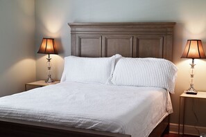 2 bedrooms, iron/ironing board, WiFi (free), bed sheets