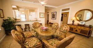 Interior - 1 Bedroom, 1 Bathroom Deluxe.   Pet Friendly (Bradenton Beach)