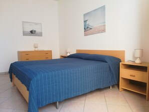 2 soverom og sengetøy