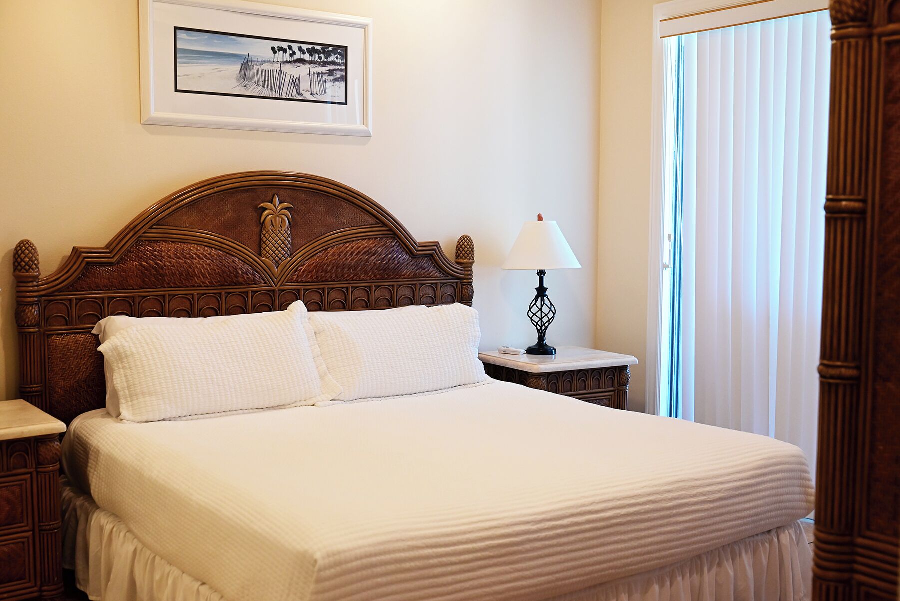 2 bedrooms, iron/ironing board, bed sheets