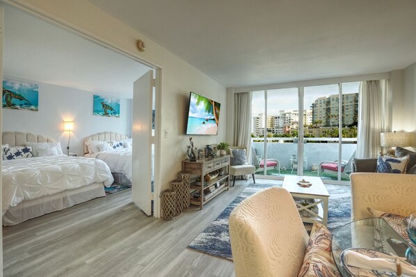 1 habitación, tabla de planchar con plancha, wifi y ropa de cama