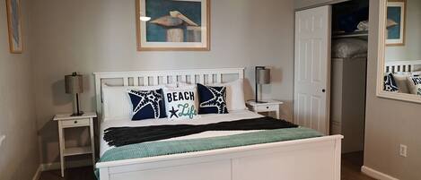 1 bedroom, iron/ironing board, free WiFi, bed sheets