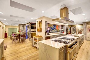 Dining - Japanese Retreat (Las Vegas)