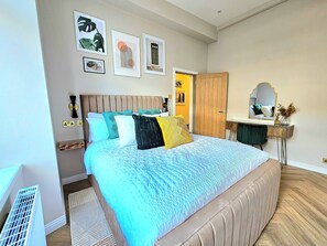 3 bedrooms, blackout drapes, iron/ironing board, free WiFi