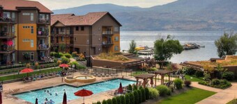 **LAKEFRONT + POOL VIEW** 3br/2bath Spacious + Beautiful Condo
