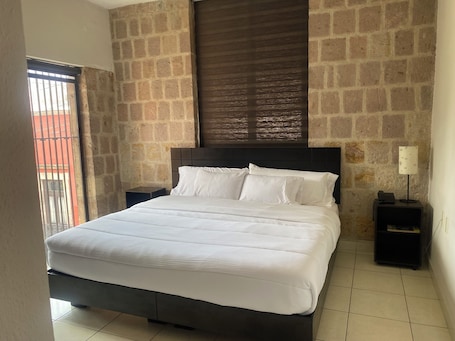 Superior Room, 1 Bedroom | In-room safe, desk, laptop workspace, soundproofing