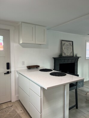 Interior - Cozy lake front house with dock on Lake Tillery (Albemarle)