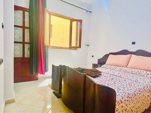 2 bedrooms, WiFi, bed sheets - Superb duplex avec vue jardin (TANGER)