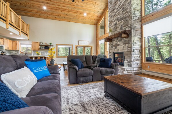 Smart TV, fireplace, foosball, table tennis