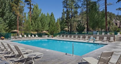 Big Bear | Couples Pine Hideaway | Pool + Hot Tub
