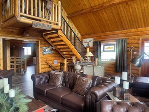 Smart TV - Adorable Cabin with amazing views! (Belgrade)