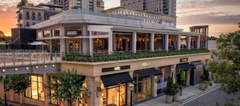 Buckhead Atlanta Luxury Suite