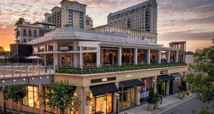 Buckhead Atlanta Luxury Suite