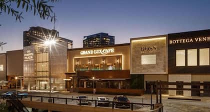 Buckhead Atlanta Luxury Suite