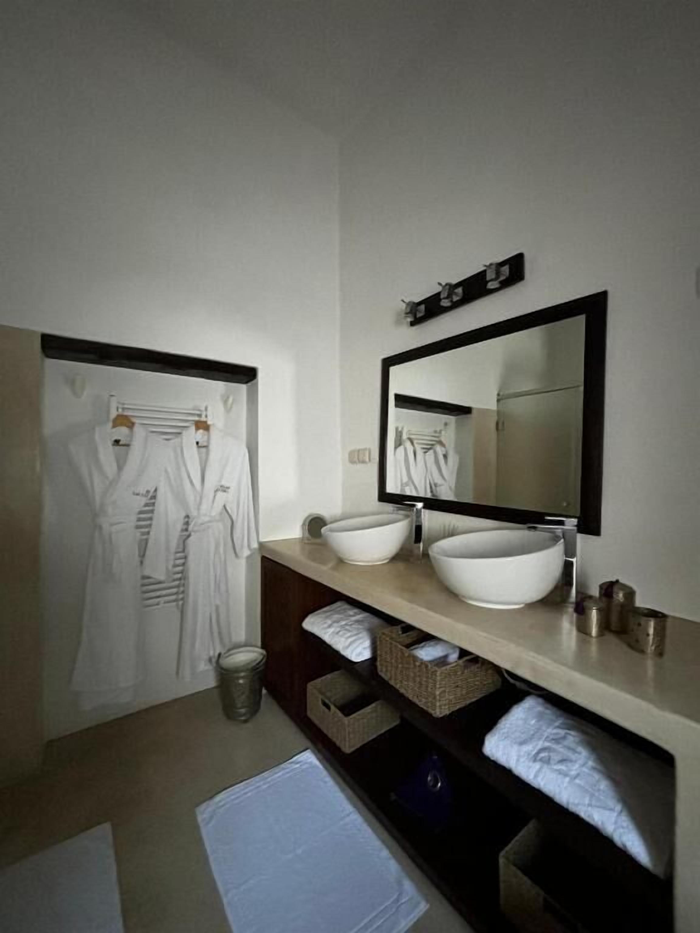 Photo - Dar Lalzohra