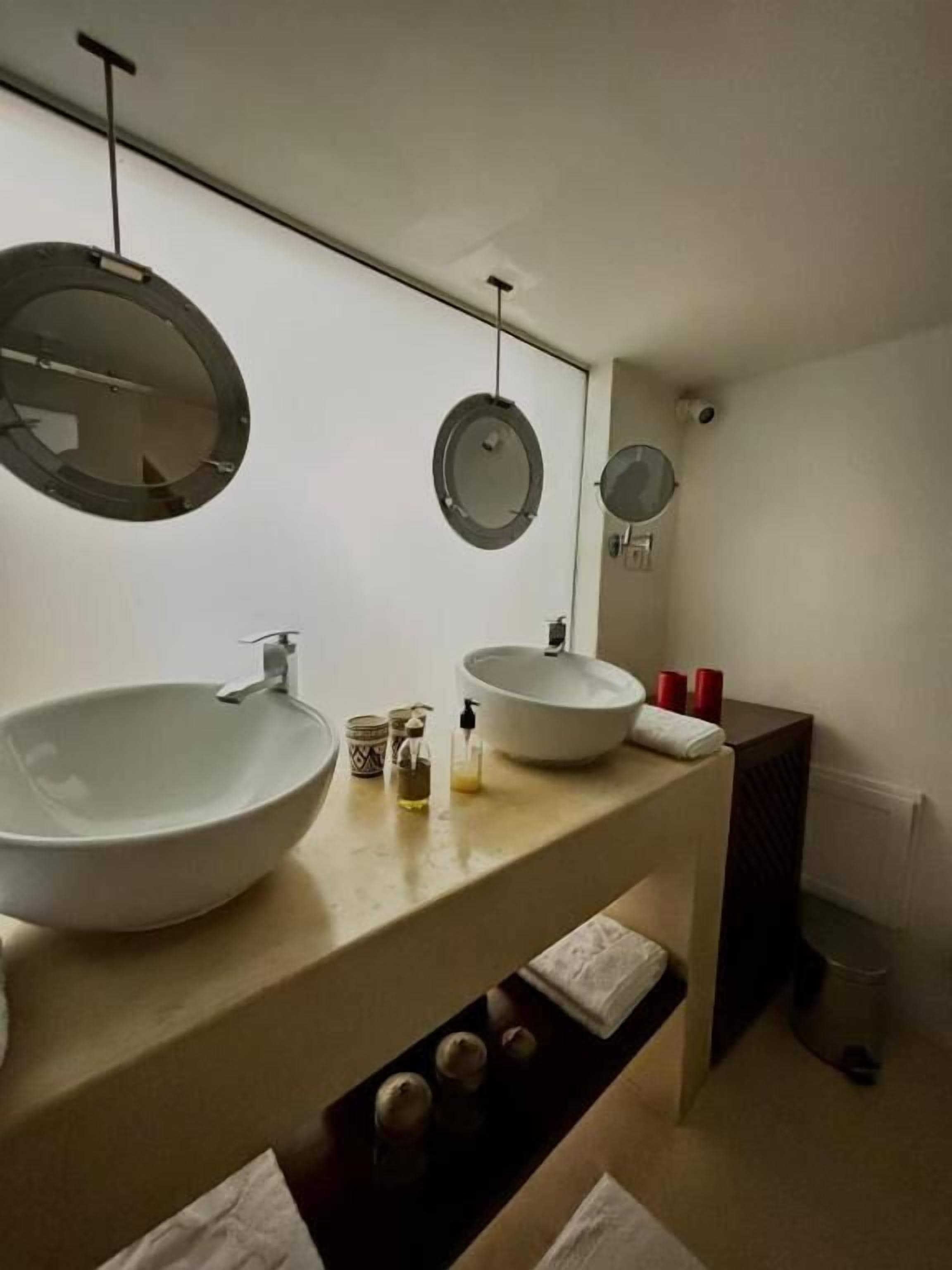 Photo - Dar Lalzohra