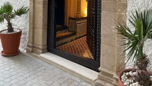 واجهة المنشأة