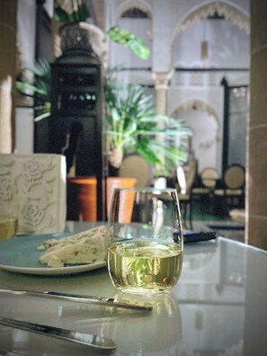 Terrace/patio - Riad Dar Lalzohra (Rabat)