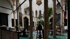 شرفة/رواق