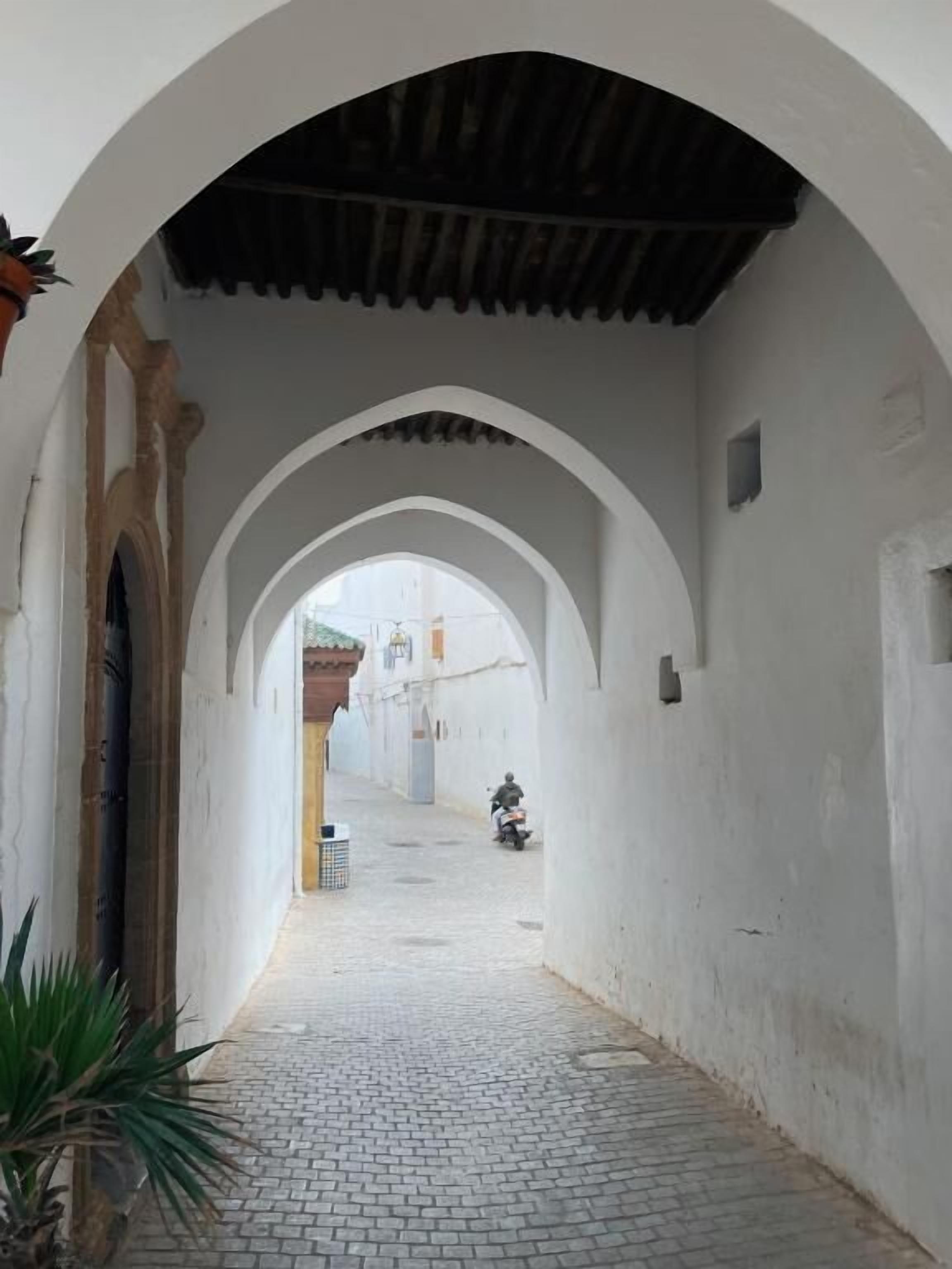 Photo - Dar Lalzohra