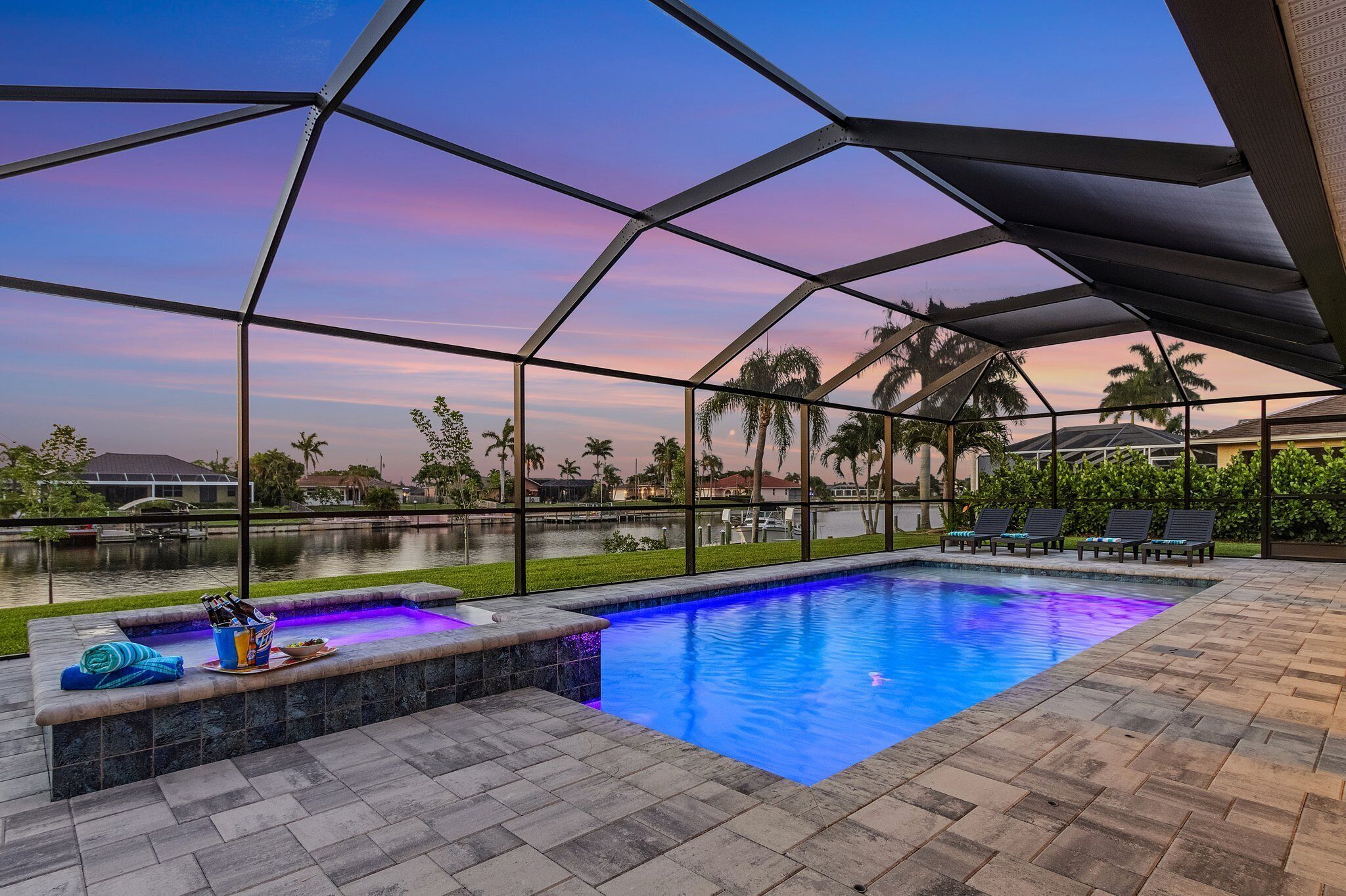 Sunrise to Sunset - Gorgeous Villa, Heated Pool and Spa, Bicycle - Del Boca Vista - Roelens