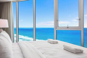 2 habitaciones, escritorio, tabla de planchar con plancha y wifi gratis 