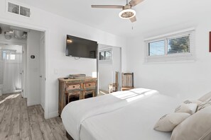 5 habitaciones, tabla de planchar con plancha y wifi gratis 