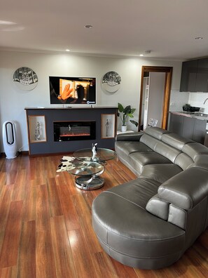Smart-TV, Kamin