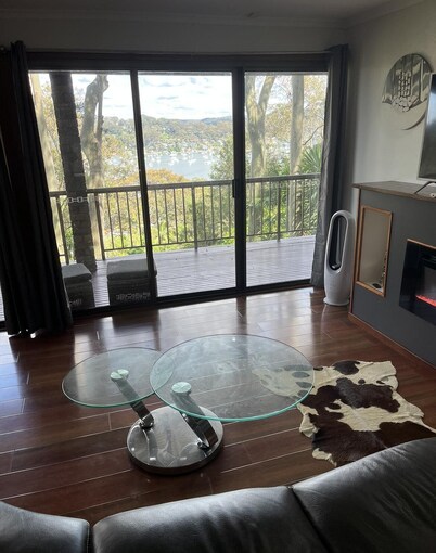 Water view modern 2 bedrooms apartment in Palm Beach