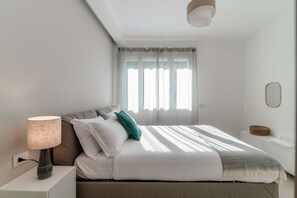 1 habitación, tabla de planchar con plancha, wifi y ropa de cama 
