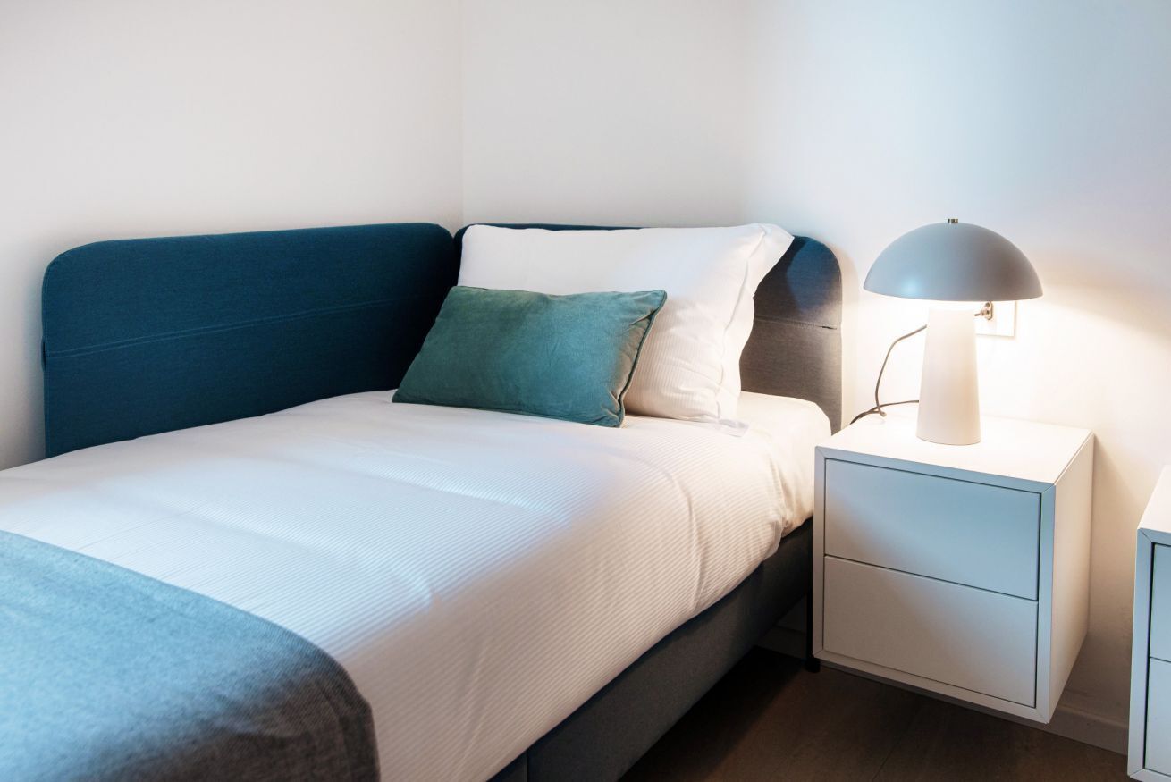 2 habitaciones, tabla de planchar con plancha y wifi gratis 
