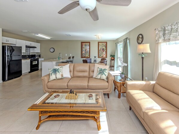 Smart TV, DVD player