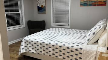 3 bedrooms, iron/ironing board, travel crib, free WiFi