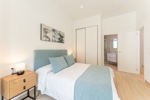 2 soverom, strykejern/-brett, reiseseng for barn og wi-fi (inkludert)