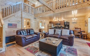TV, fireplace, video games - The Foxtail Lodge - Game Room, Hot Tub & Smoky Mountain Resort Pool (Gatlinburg)