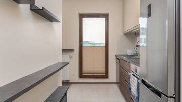 Fridge, microwave, oven, dishwasher