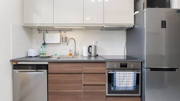 Fridge, microwave, oven, dishwasher