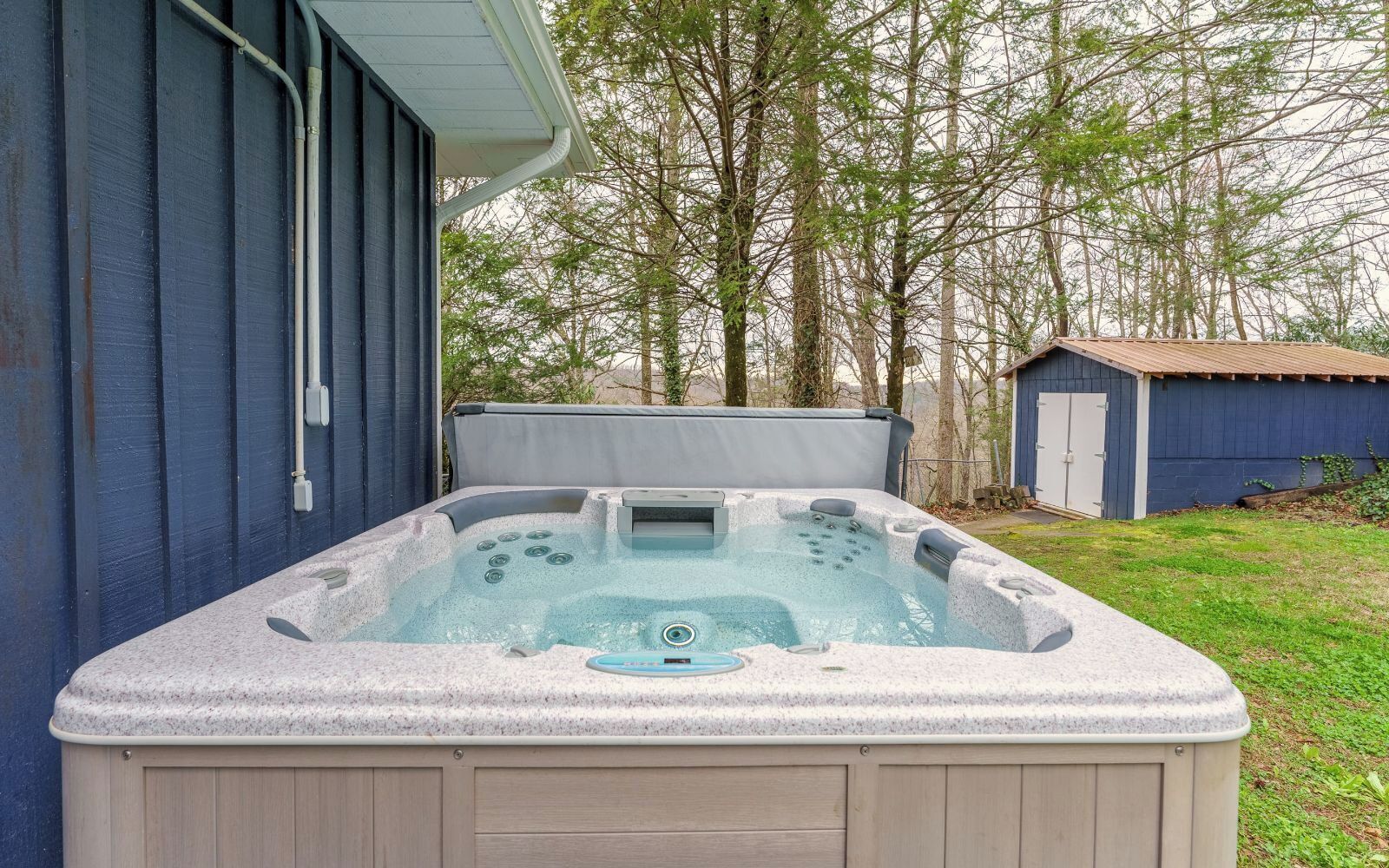 Smoky Blue - 10 min from downtown Gatlinburg!