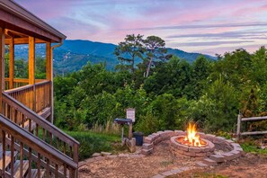 Property grounds - Life's a Bear - Mountain views, fire pit, and hot tub! (Gatlinburg)