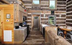 Fridge, microwave, oven, stovetop - Sheriff's Cabin - Mountain views from your hot tub! (Gatlinburg)