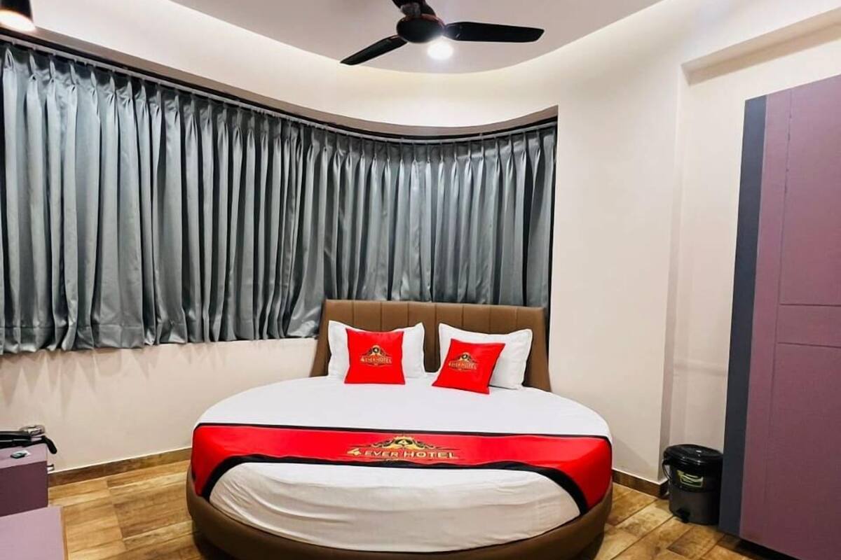 Superior kamer | Lakens van Egyptisch katoen, luxe beddengoed, een bureau, gratis wifi